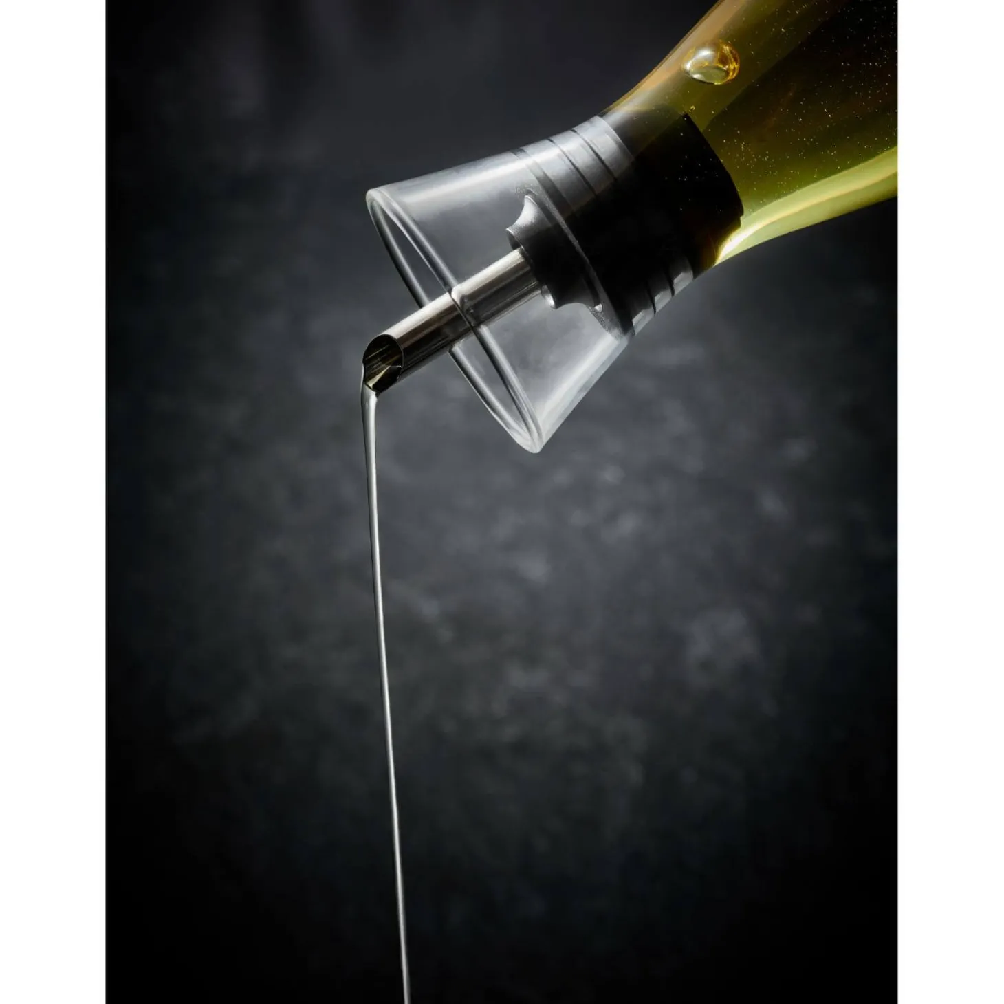 Cole & Mason Classic Oil & Vinegar 300ml Pourer Bottle