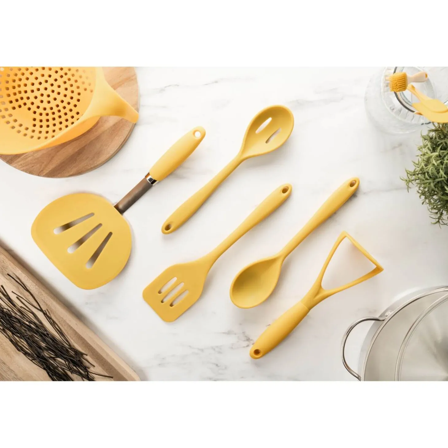 Fusion Twist Silicone Wide Turner - Yellow