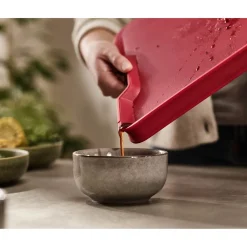 Joseph Joseph Cut&Carve Plus Multi-function Extra Large Chopping Board - Red