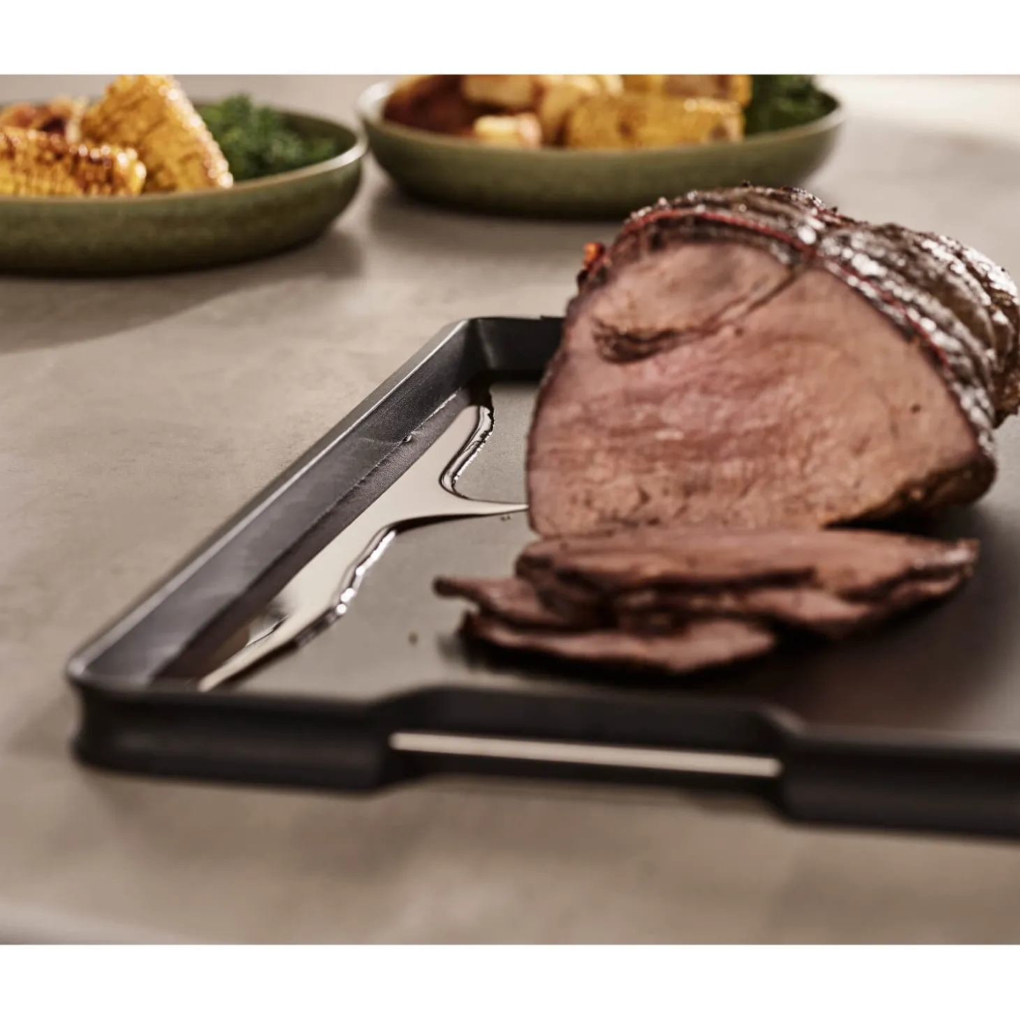 Joseph Joseph Cut&Carve Plus Multifunction Large Chopping Board - Black