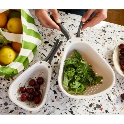 Joseph Joseph Droplet Colander With Folding Handle - Small