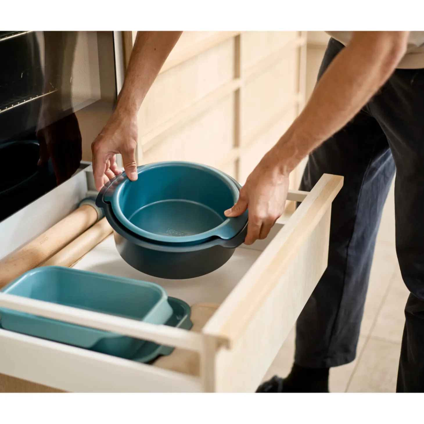 Joseph Joseph Nest™ Bake Oven Set Of 2 Round Non-Stick Cake Tins - Blue