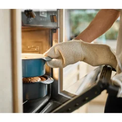 Joseph Joseph Nest™ Bake Oven 20cm Non-Stick Cake Tin - Blue