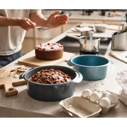 Joseph Joseph Nest™ Bake Oven 20cm Non-Stick Cake Tin - Blue