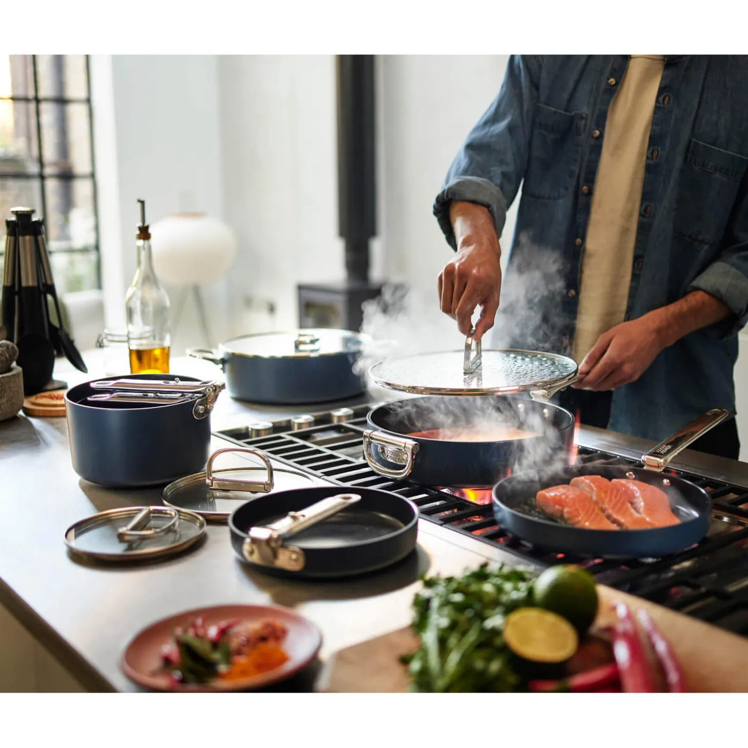 Joseph Joseph Space 20cm Non-Stick Folding Handle Frying Pan - Midnight Blue