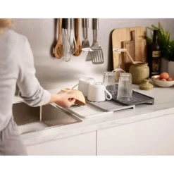 Joseph Joseph Tier Expandable Draining Mat - Grey