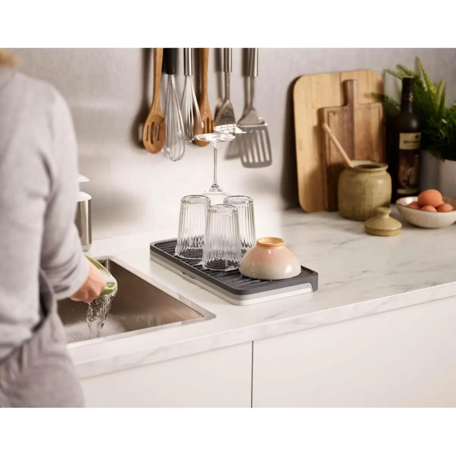 Joseph Joseph Tier Expandable Draining Mat - Grey