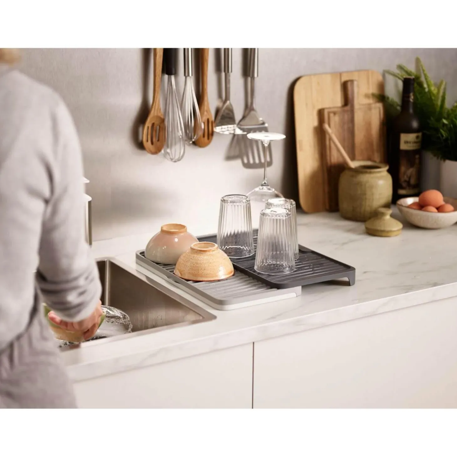 Joseph Joseph Tier Expandable Draining Mat - Grey