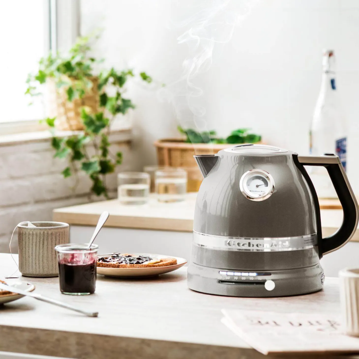 KitchenAid Artisan 5KEK1522BMS 1.5 Litre Kettle - Medallion Silver