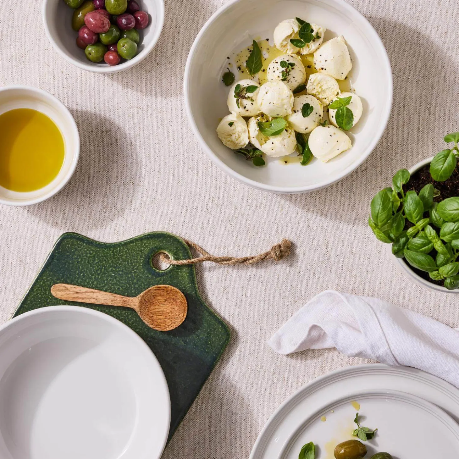 Le Creuset 12cm Stoneware Round Coupe Snack Bowl - White
