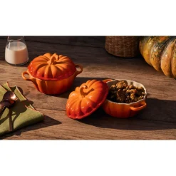 Le Creuset Halloween Signature Cast Iron 28cm Pumpkin Shallow Casserole - Volcanic