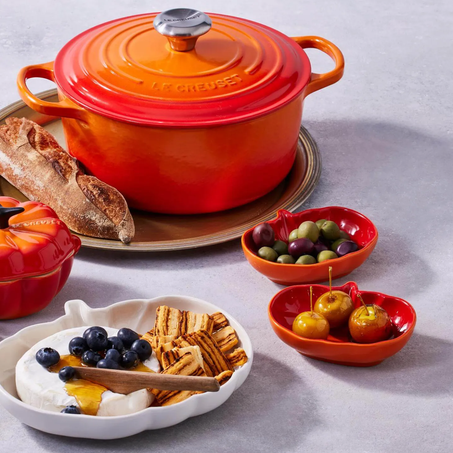 Le Creuset Halloween Stoneware Medium Pumpkin Dish - White