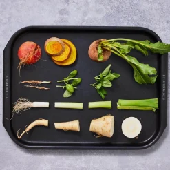 Le Creuset Non-Stick Ovenware Medium Rectangular Tray