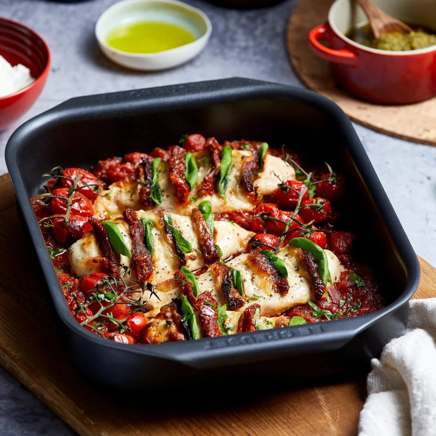 Le Creuset Non-Stick Ovenware 27cm x 23cm Roasting Tin