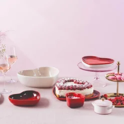 Le Creuset Set of 2 Heart Stoneware Ramekins - Shell Pink