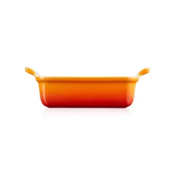 Le Creuset Signature Cast Iron 3 Piece Casserole & Heritage Stoneware Oven Dish Set - Volcanic