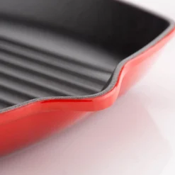 Le Creuset Signature Cast Iron 26cm Square Grillit - Cerise