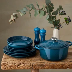 Le Creuset Signature Cast Iron 26cm Round Casserole - Deep Teal