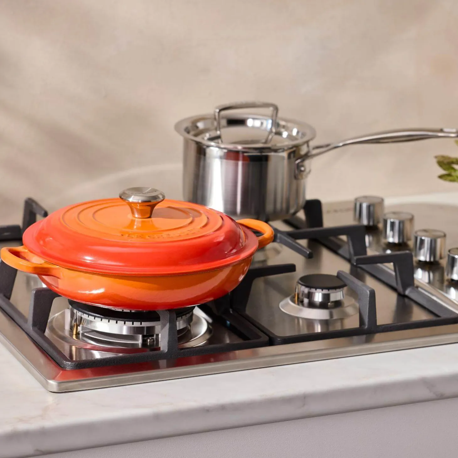 Le Creuset Signature Cast Iron 22cm Shallow Casserole - Volcanic
