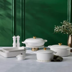 Le Creuset Signature Cast Iron 30cm Shallow Round Casserole - White