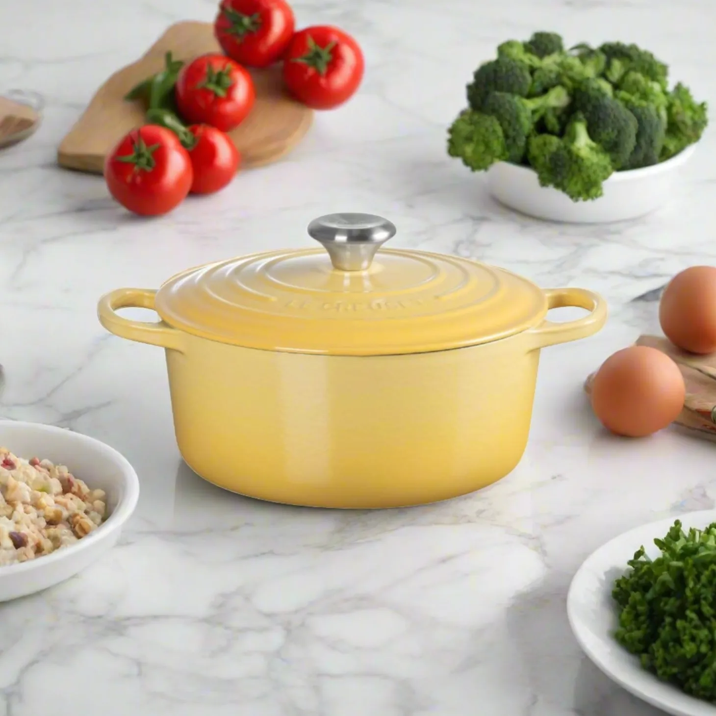 Le Creuset Signature Cast Iron 20cm Round Casserole - Camomille