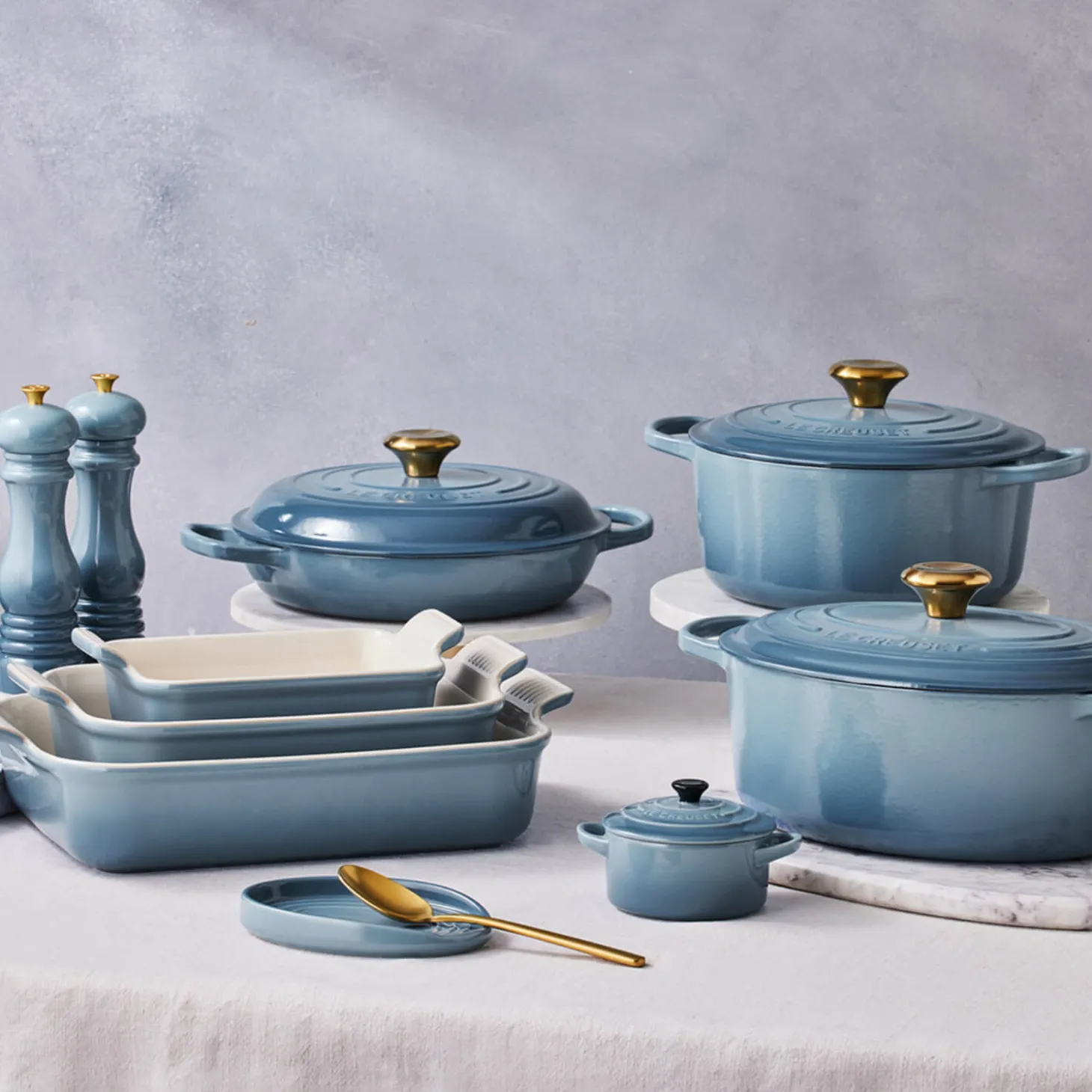 Le Creuset Stoneware Heritage 19cm Rectangular Deep Dish - Chambray