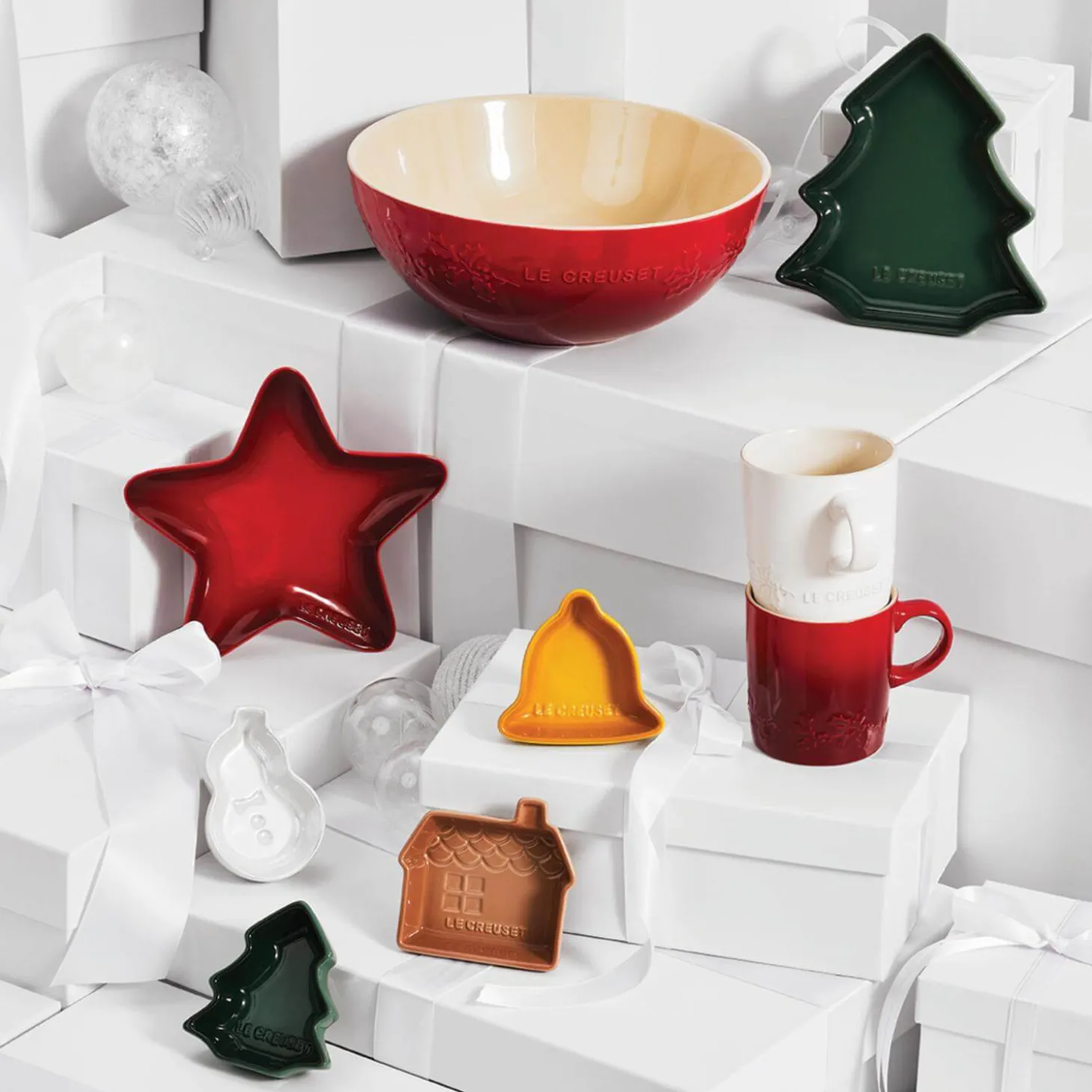 Le Creuset Stoneware Set of 4 Christmas Mini Dish Set