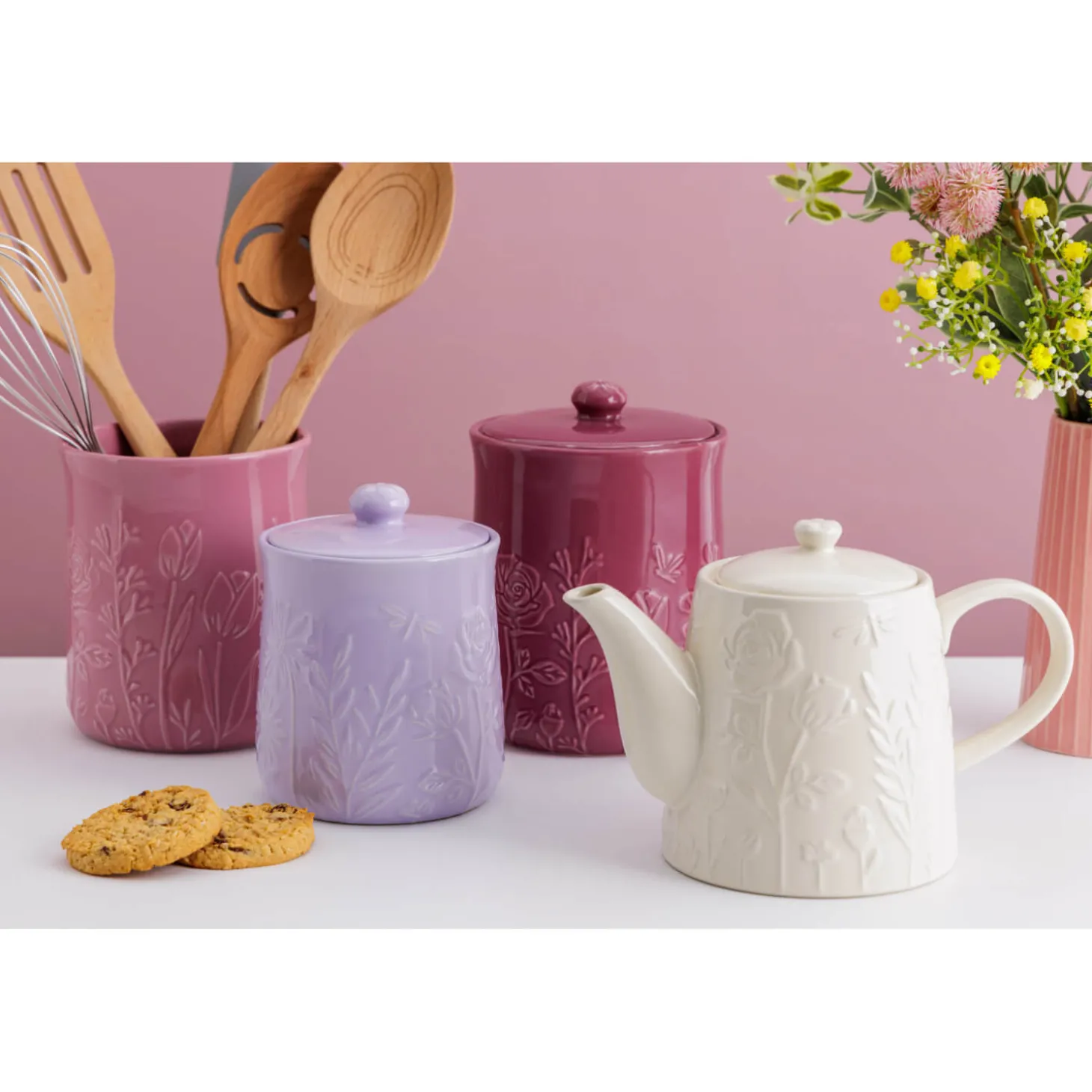 Mason Cash In The Meadow 800ml Stoneware Teapot