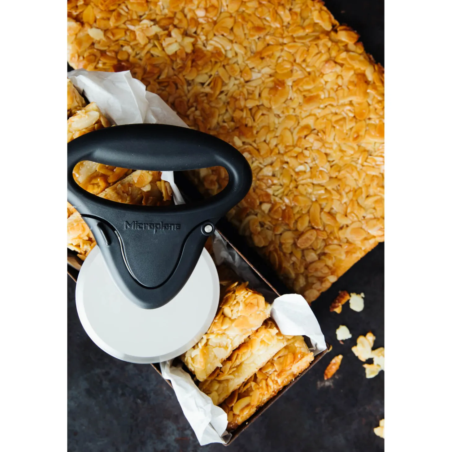Microplane Pizza Cutter - Black