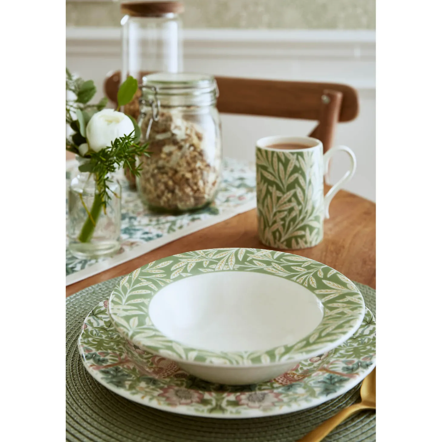 Morris & Co 19cm Earthenware Cereal Bowl - Assorted