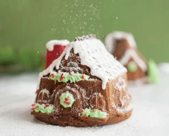 Nordic Ware Gingerbread House Duet Aluminium Pan