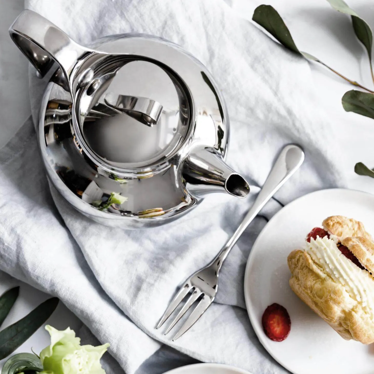 Robert Welch Drift 18|10 Mirror Polished Stainless Steel 900ml Teapot