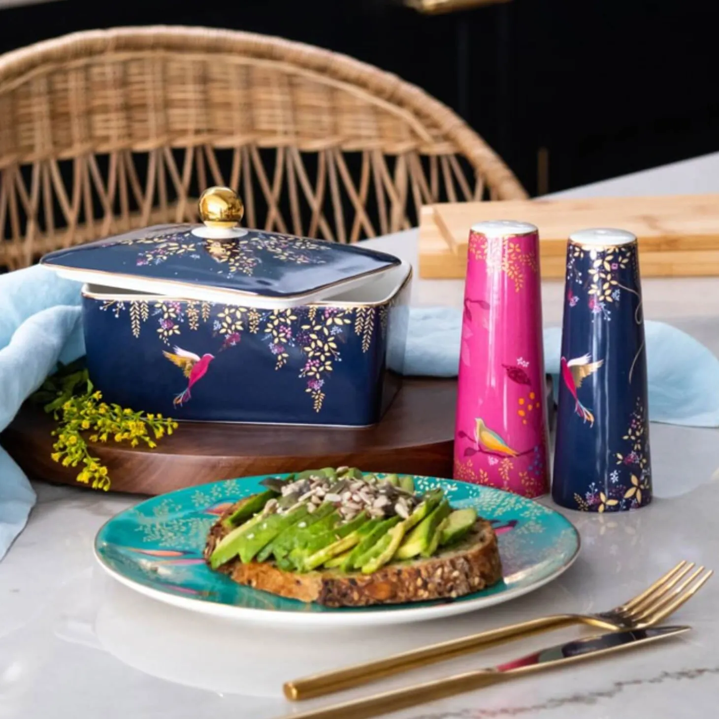 Sara Miller London Chelsea Covered Butter Dish - Navy Hummingbird