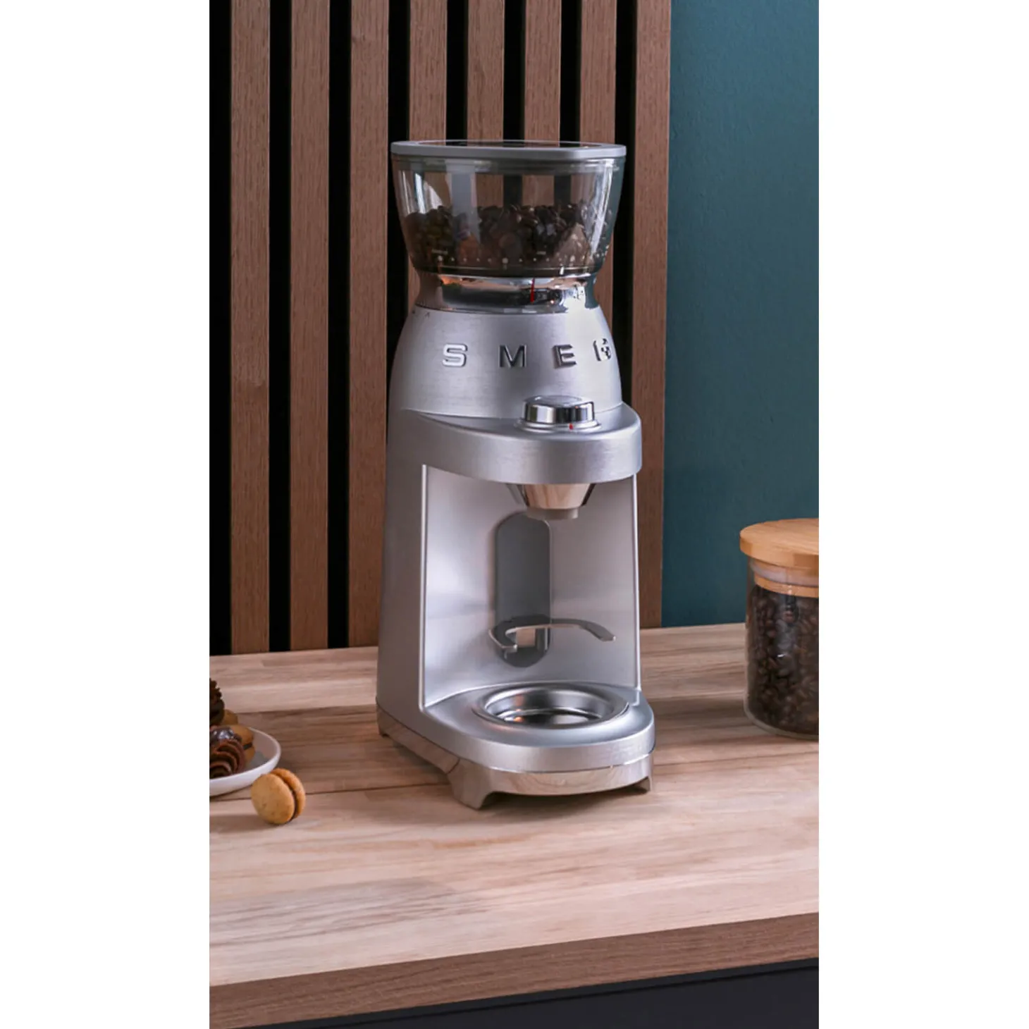 Smeg CGF02SSUK 50's Style Retro Mini Pro Coffee Grinder - Stainless Steel