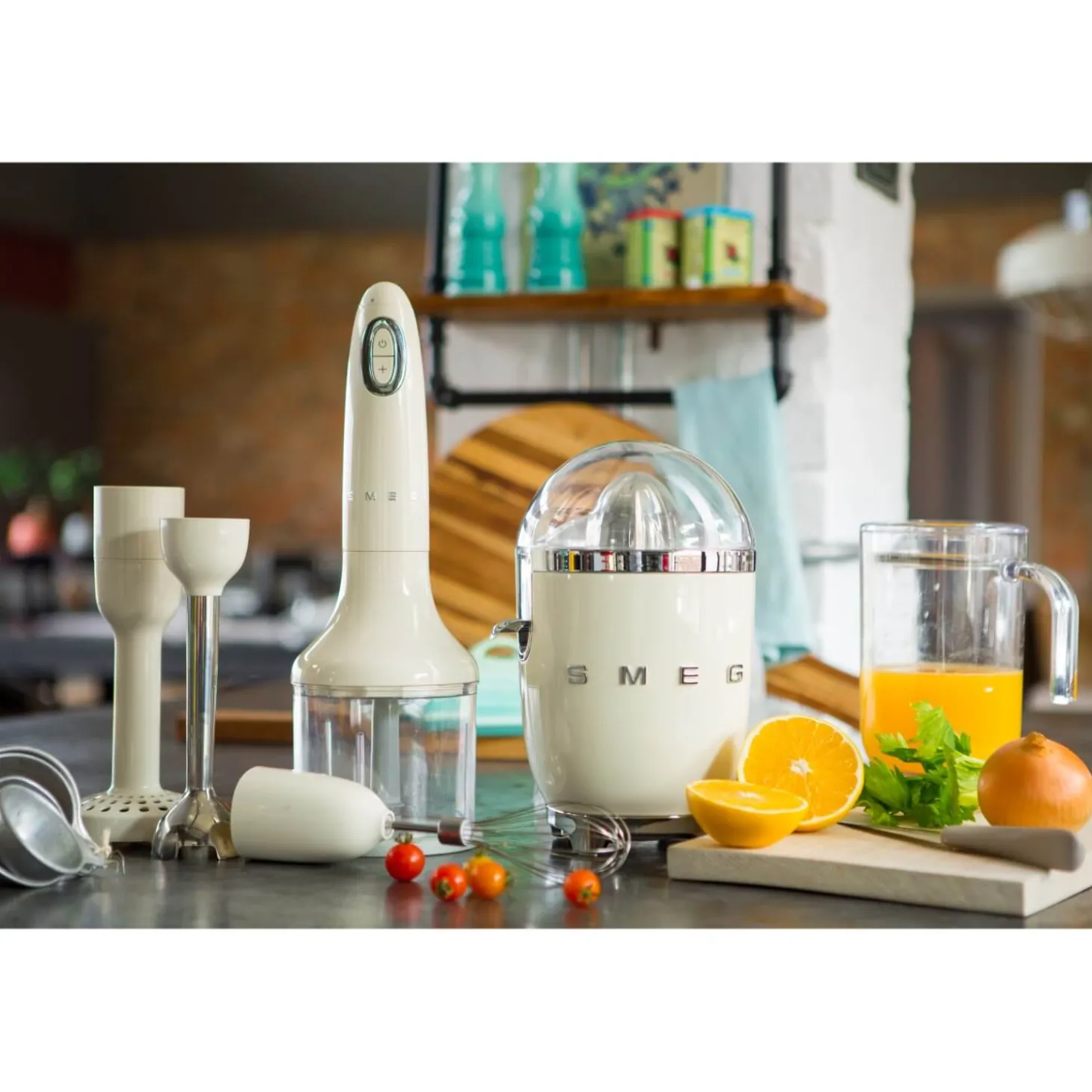 Smeg 50's Style Retro KLF03 Jug Kettle - Cream