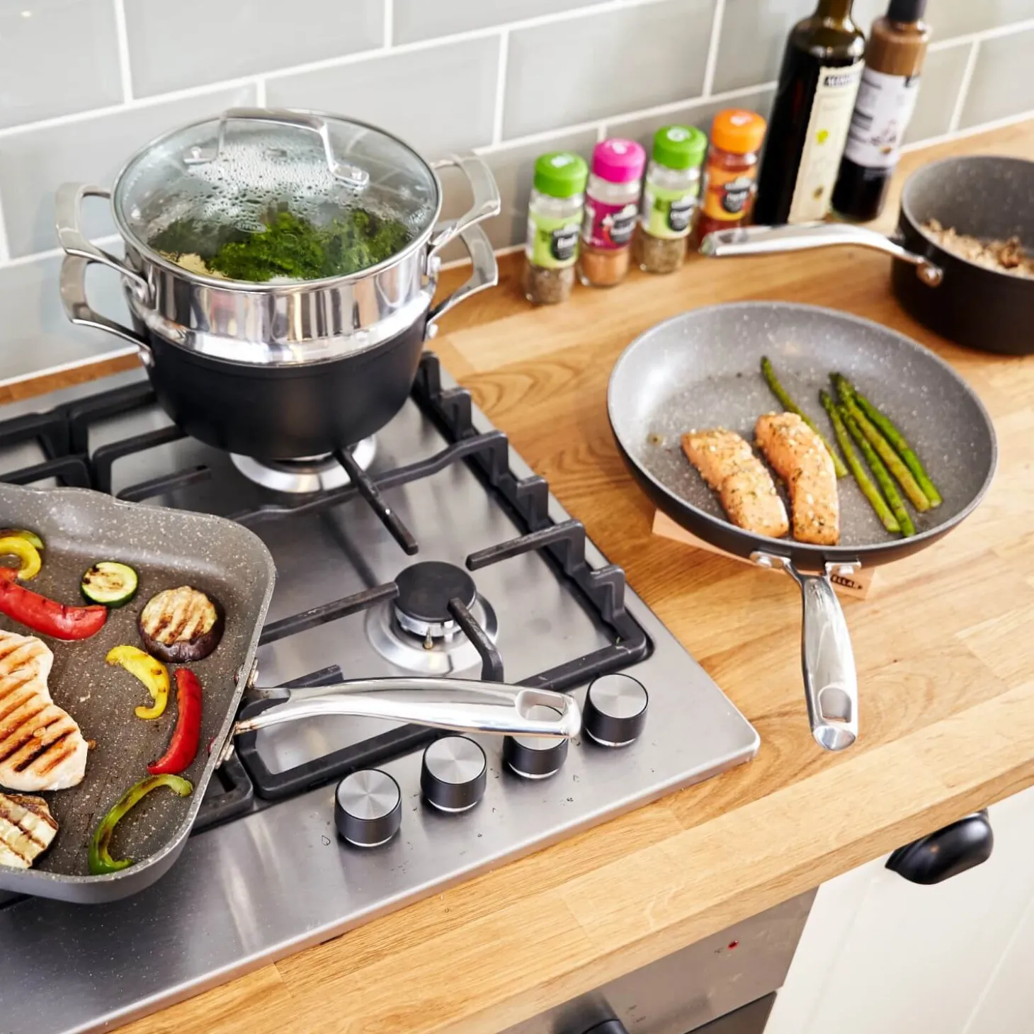 Stellar Rocktanium Non-Stick Square Grill Pan - 26cm