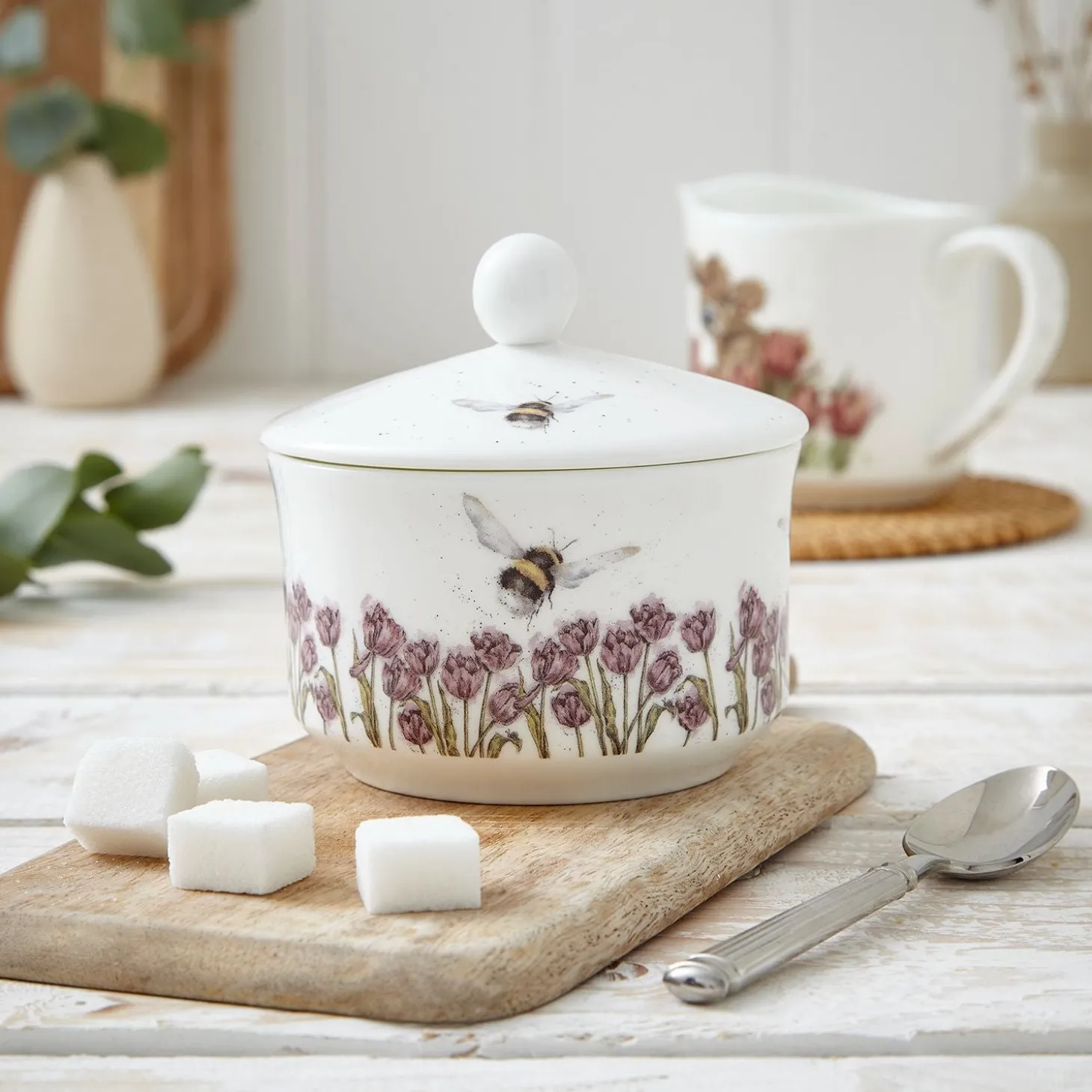 Wrendale Designs by Hannah Dale Fine China Covered Sugar Pot - Flight of the Bumblebee