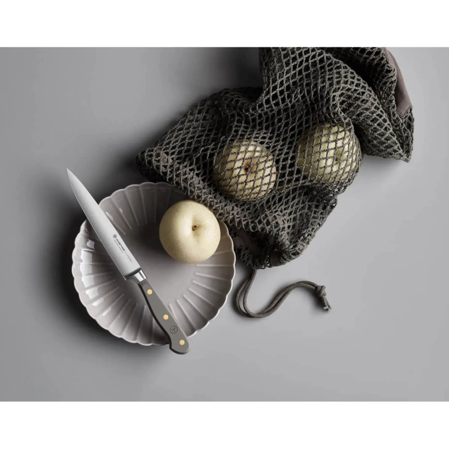 Wusthof Classic 23cm Bread Knife - Velvet Oyster