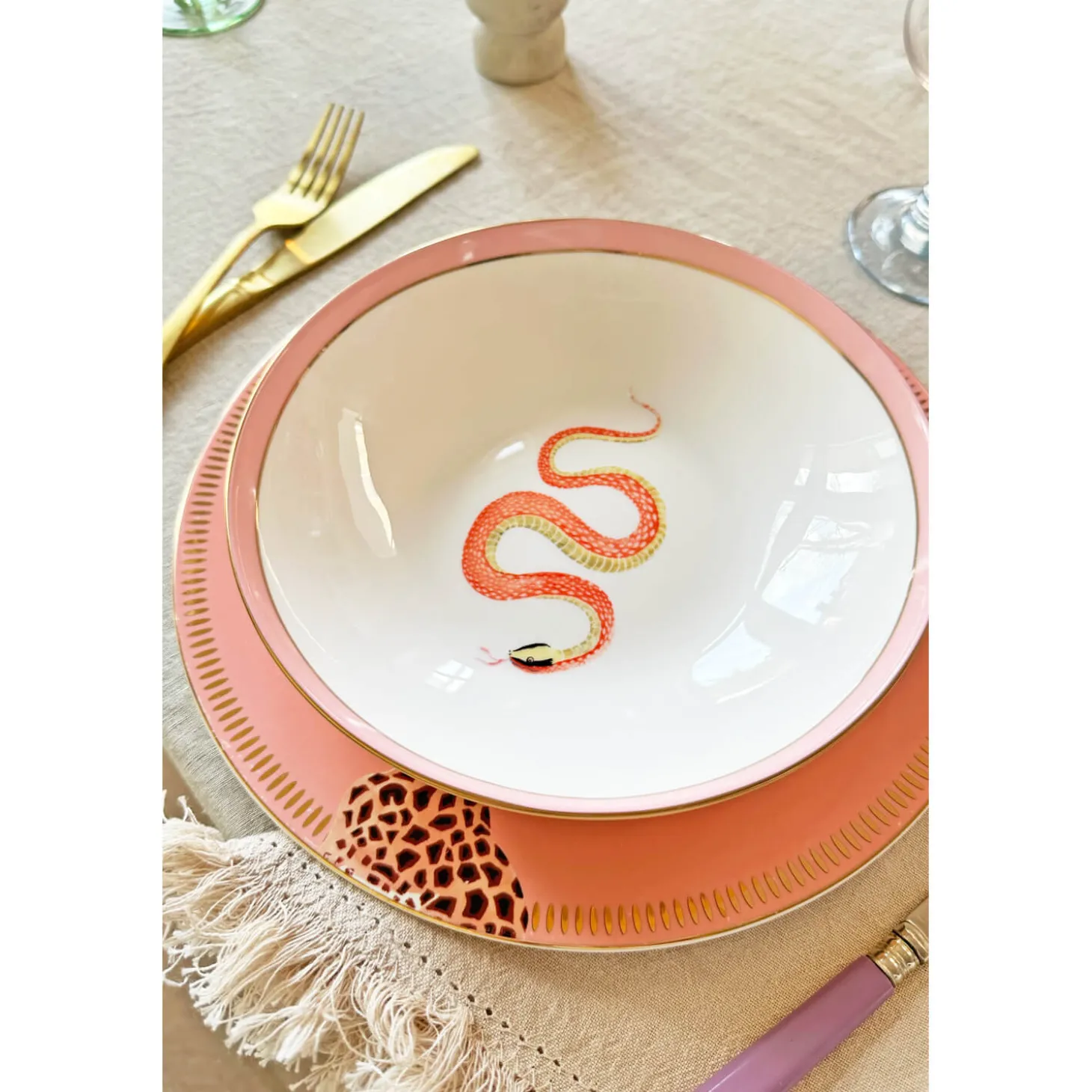 Yvonne Ellen 4-Piece Fine China Pasta Bowls - Animal